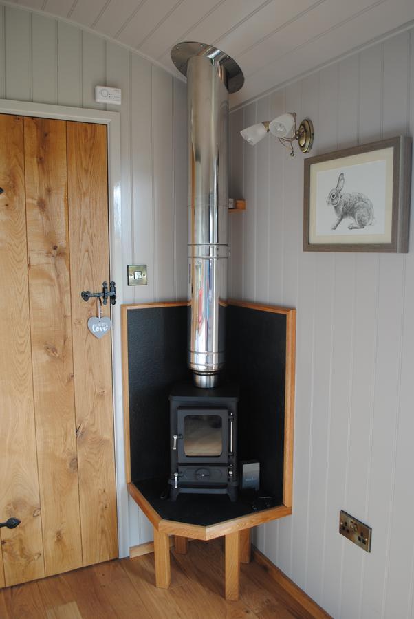 The Little John Petite Cosy Log Cabin - Sleeps 2, Great For Romantic Breaks, Couples, Single Guests, Near Sherwood Forest At Fairview Farm, Nottingham Set In 88 Acres Blidworth 外观 照片